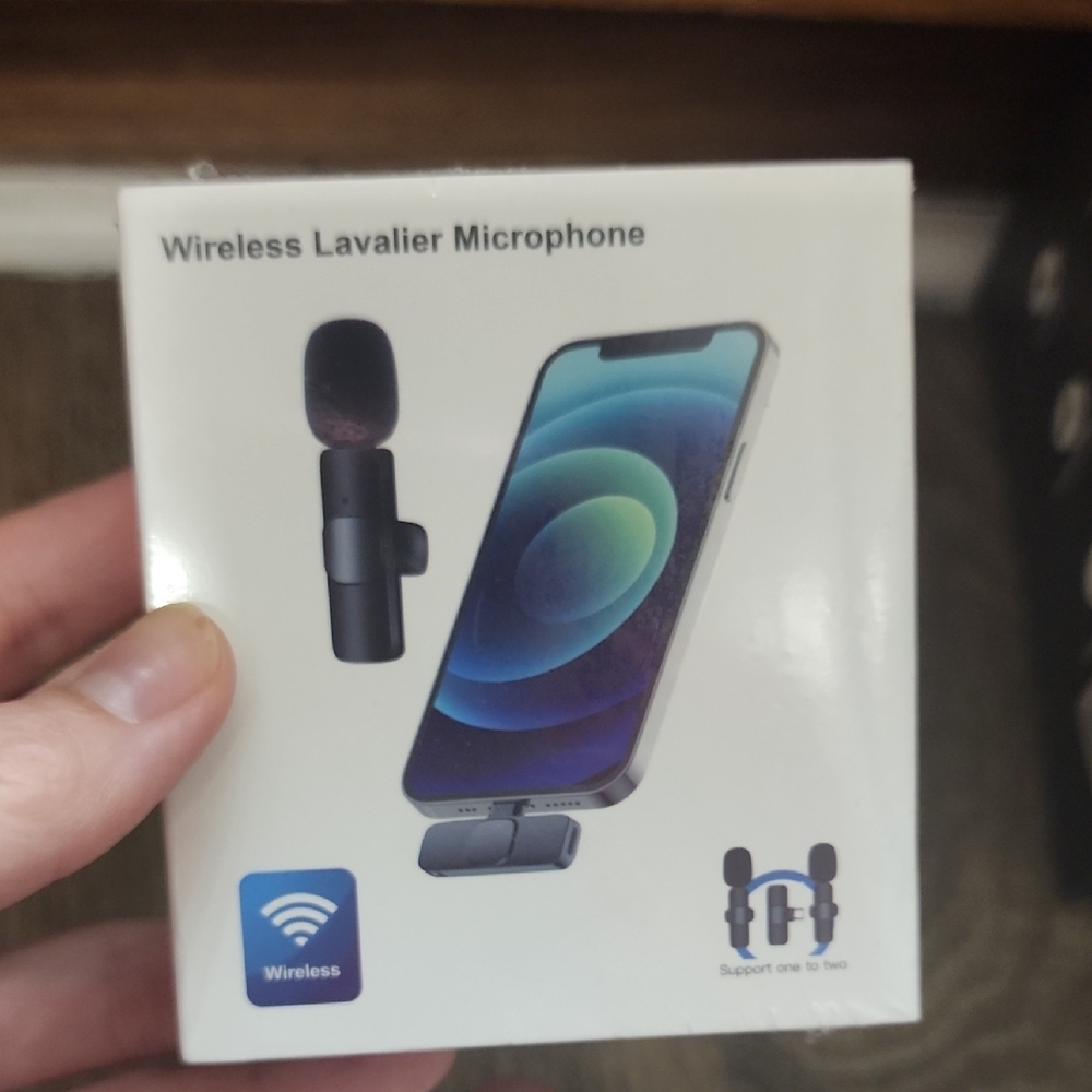 Wireless Lavalier Microphone